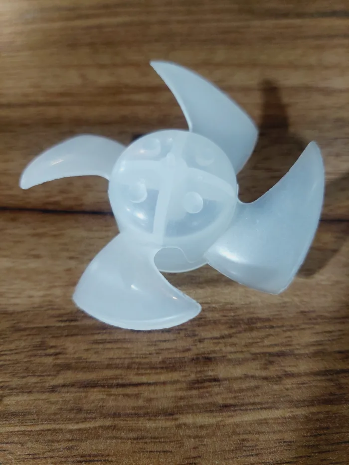 ملخ سشوار 4 پره - Image 1