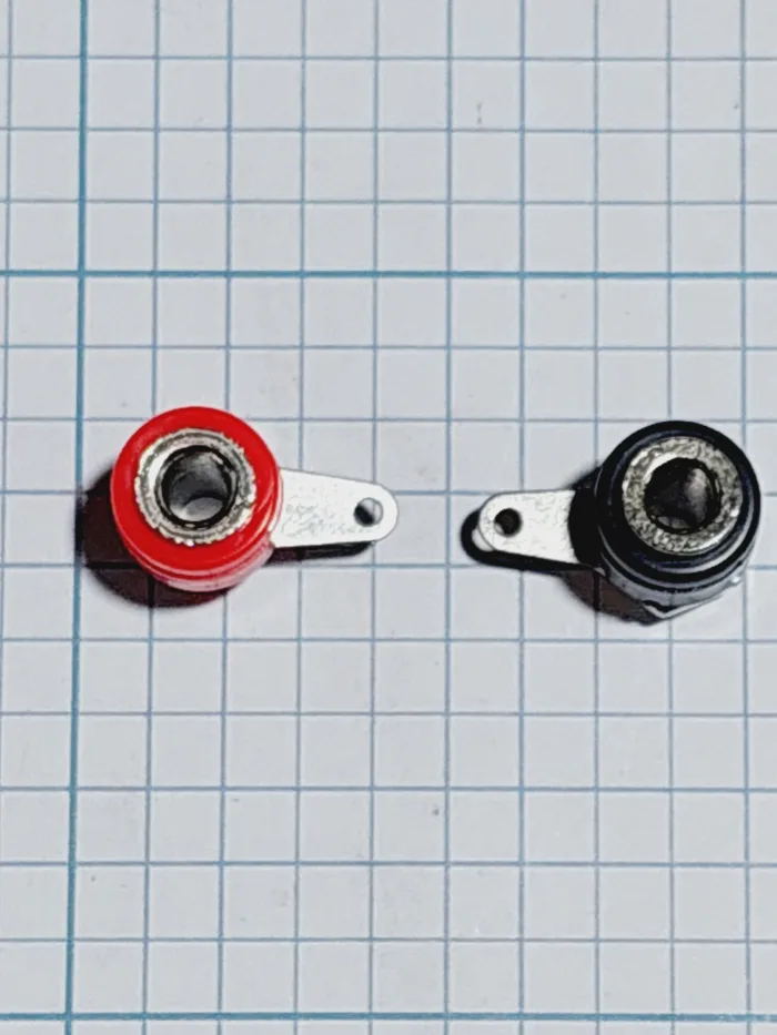 فیش موزی مادگی قرمز - Image 1