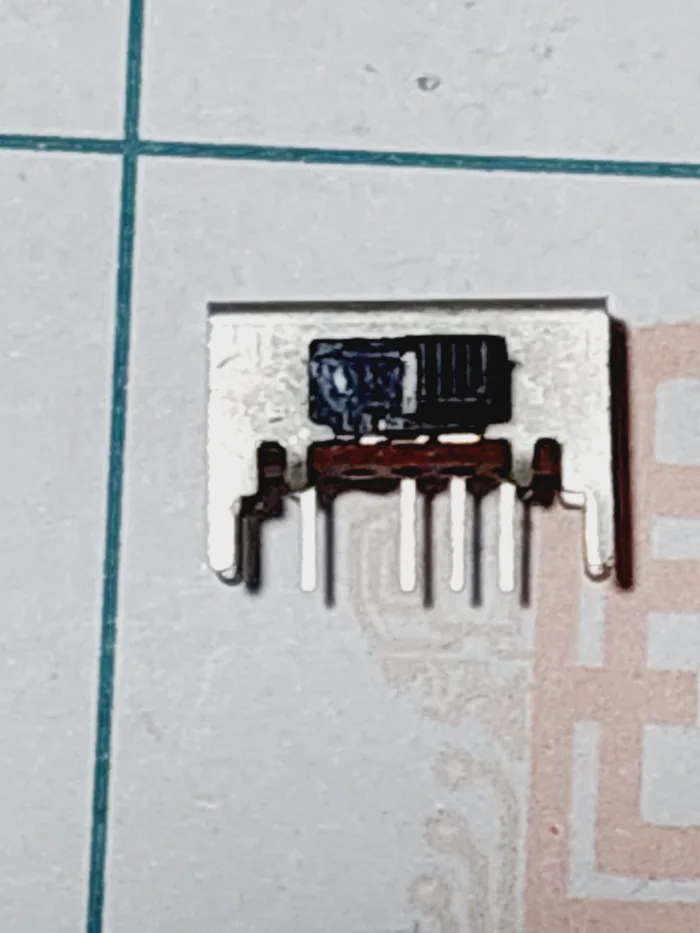 کلید کشویی 3 حالت  4 پایه - Image 1