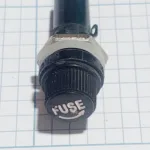 جای فیوز رو کار بزرگ