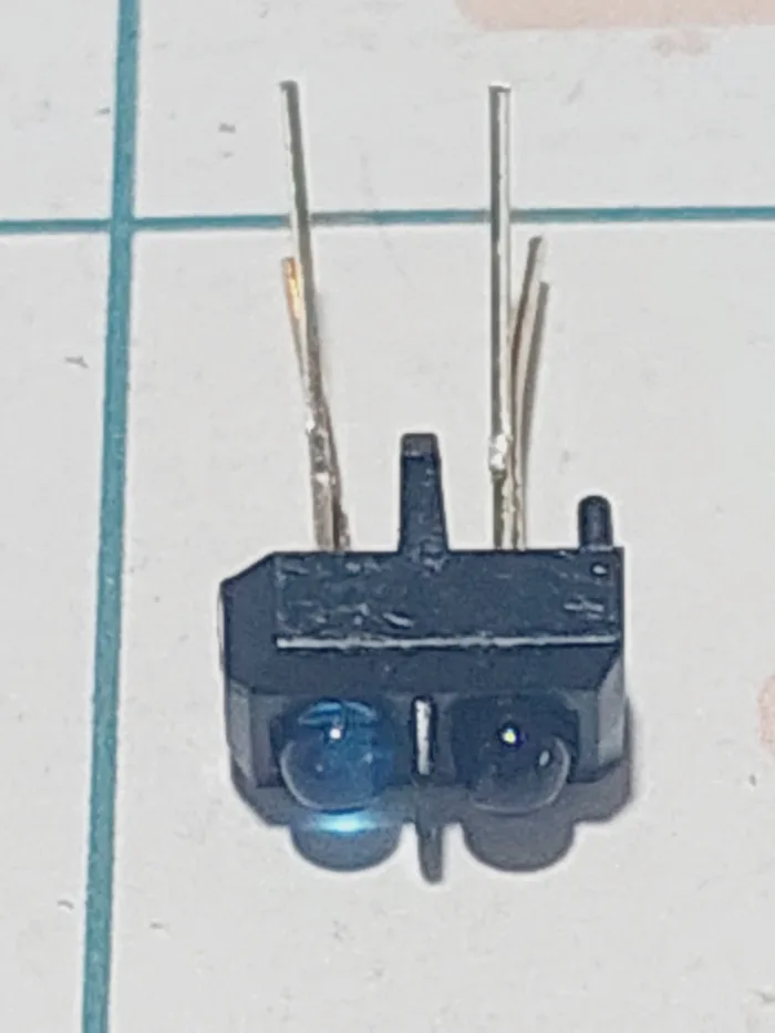 ۲۰۲۴۰۸۱۴_۱۷۵۶۱۹ ال ای دی LED IR 3mm فرستنده و گیرنده قاب دار - Image 2