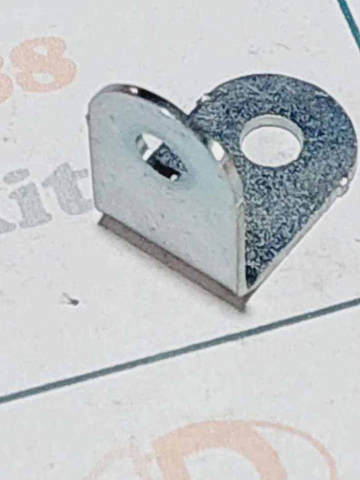 ۲۰۲۴۱۰۲۰_۱۱۱۵۴۳ سازه فلزی بست L 1 *1 بسته 4تایی - Image 1