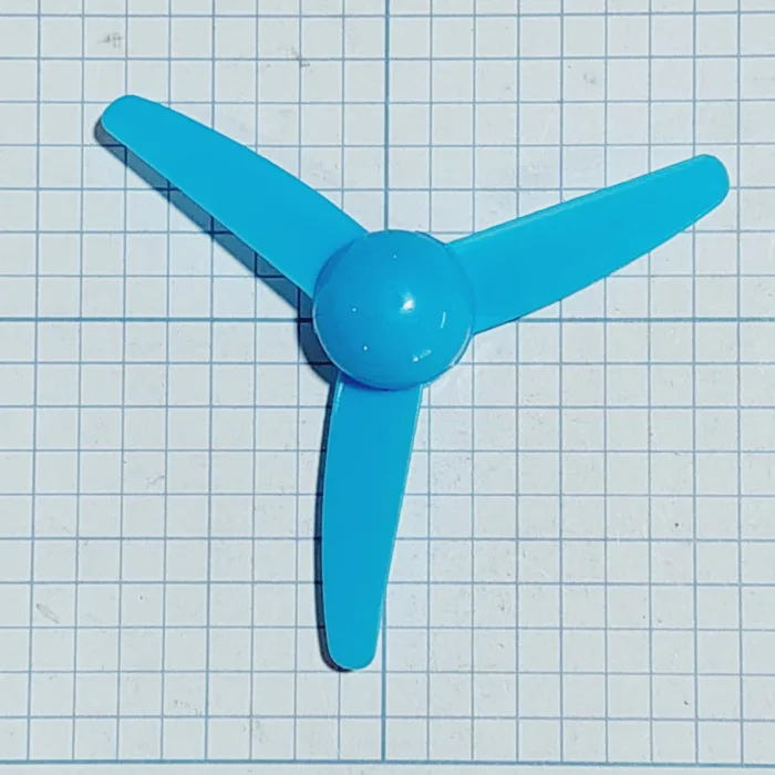 ملخ 3 پره مرغوب - Image 1