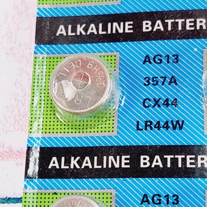 باتری AG13 قرصی آلکالاین 1.55 هیتاکا TMI - Image 1