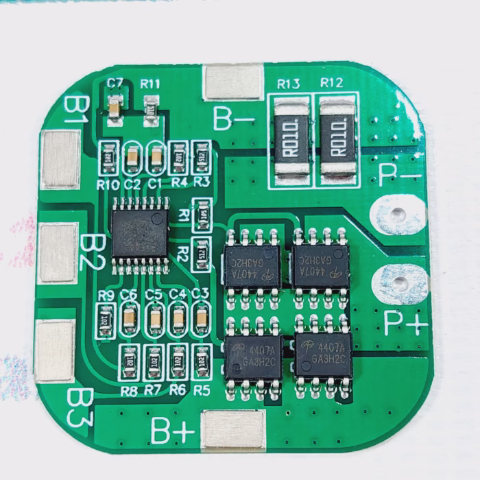 ۲۰۲۵۱۱۱۸_۱۷۱۳۱۸ ماژول شارژر 4 سل 20 آمپر - Image 1