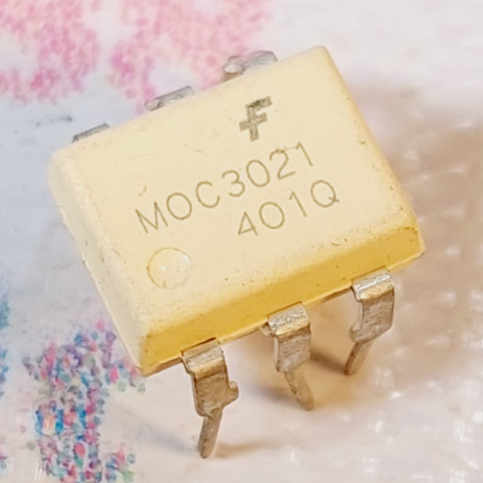 اپتو کوپلر moc 3021 - Image 1